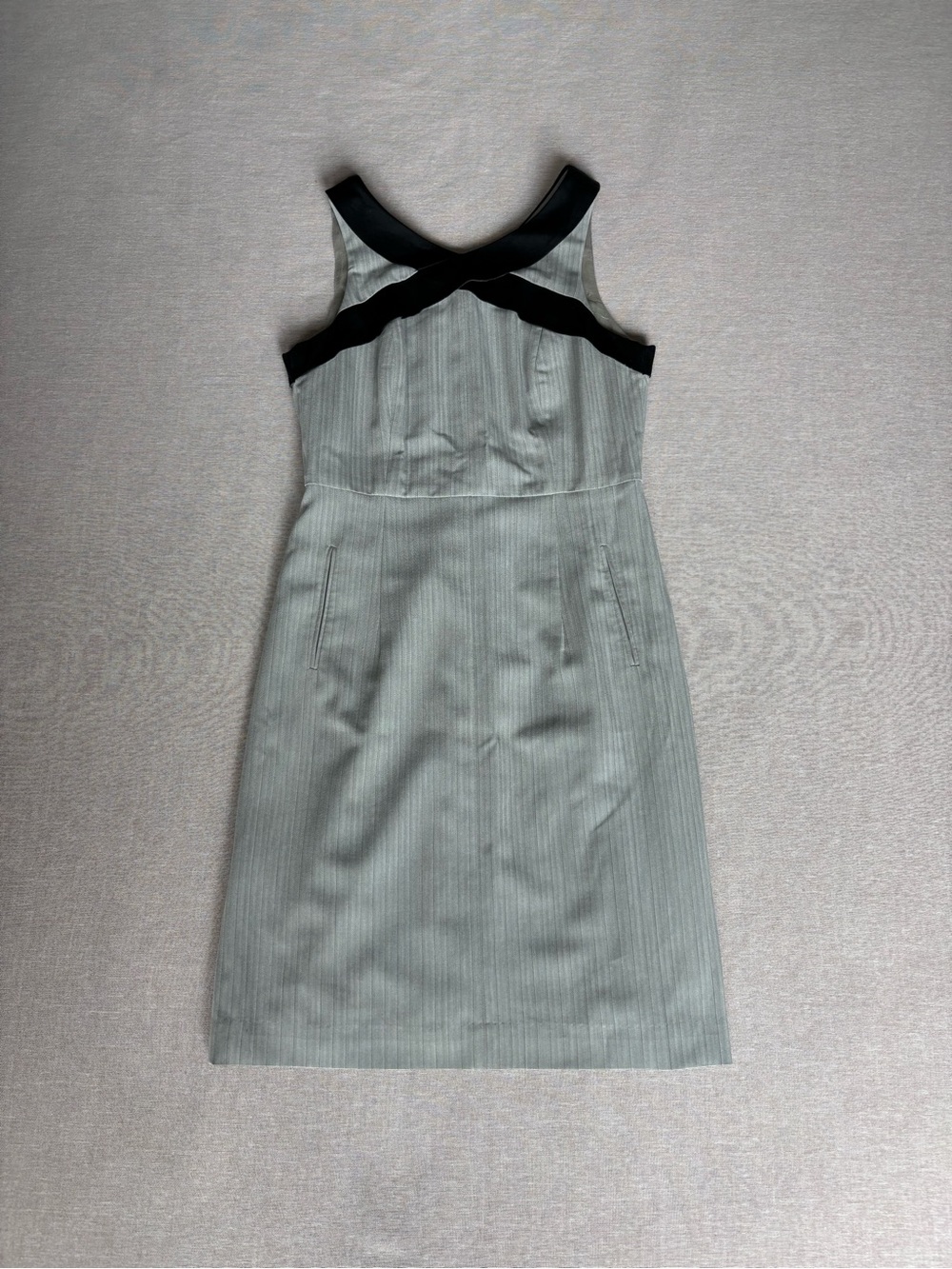 Max and Cleo grey criss cross pinstripe business casual shift dress size 4